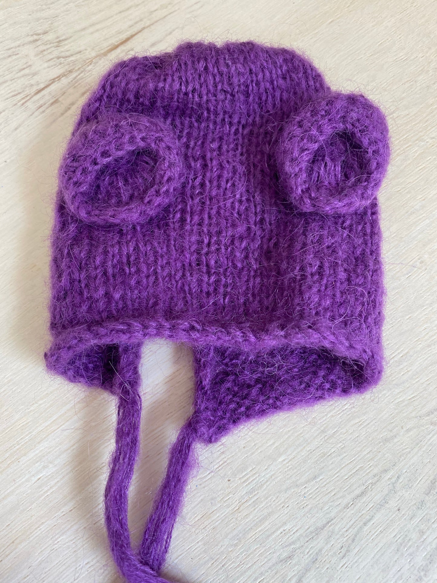 Tiny Cubby Bonnet